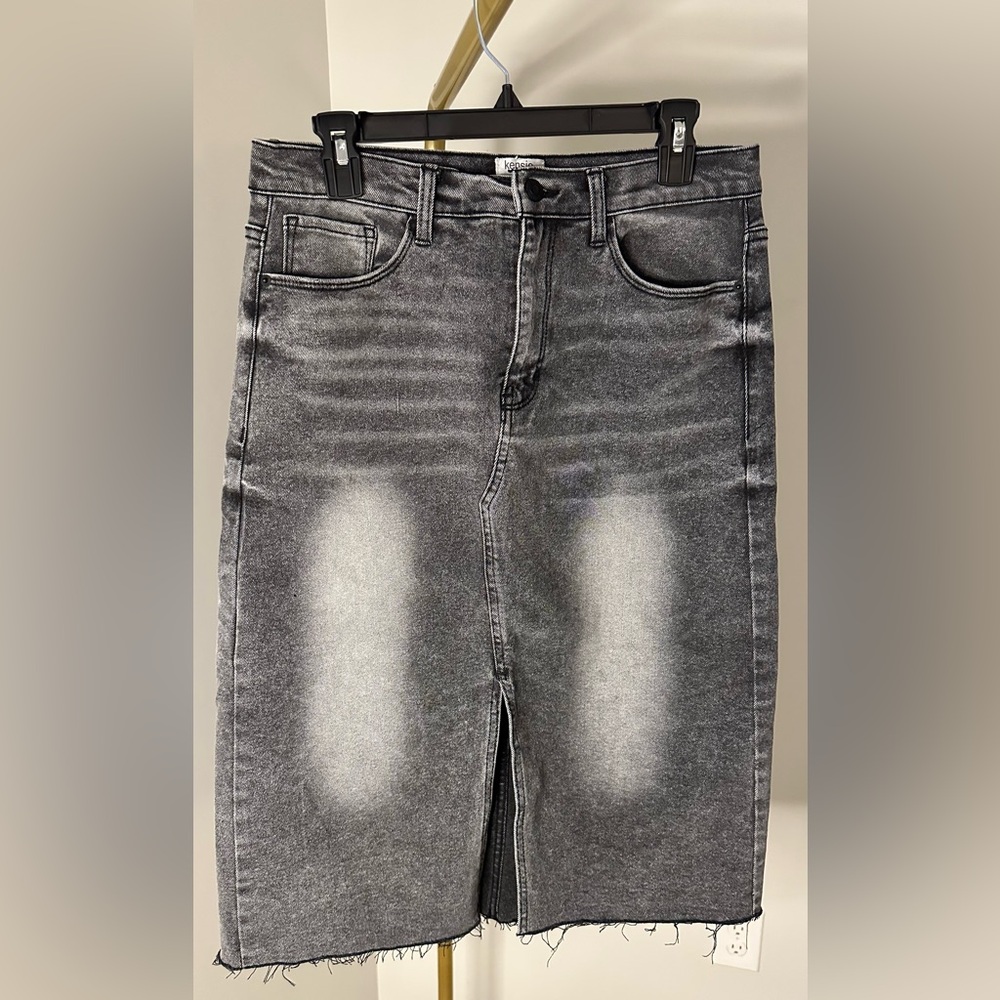 EUC! Kensie Washed Black Denim Midi Skirt, Worn once!